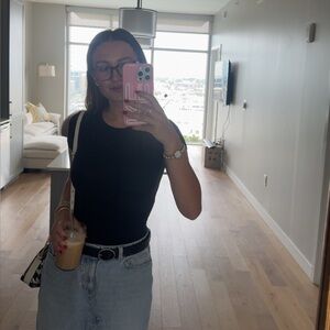 Meet your Posher, Rebecca